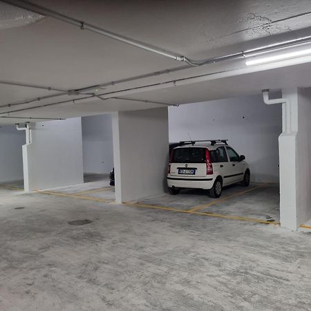 Intero Appartamento Con Giardino E Parcheggio Рим Экстерьер фото